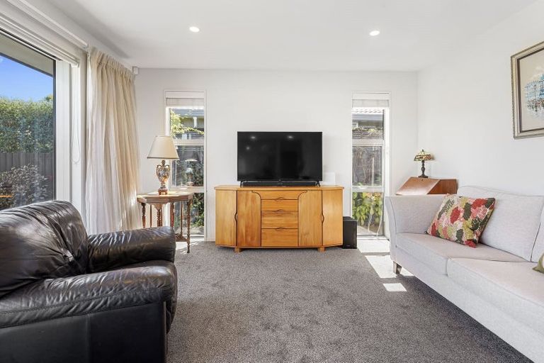 Photo of property in 36 Sapphire Street, Casebrook, Christchurch, 8051