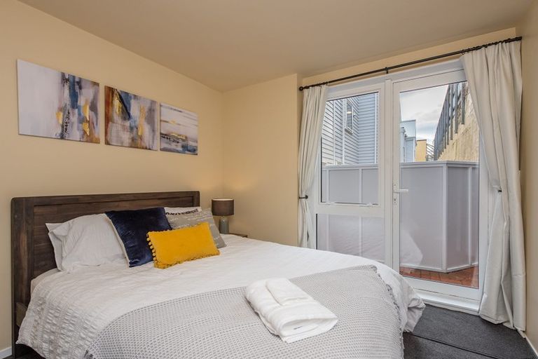 Photo of property in Pirie Street Townhouses, 20/35u Pirie Street, Mount Victoria, Wellington, 6011