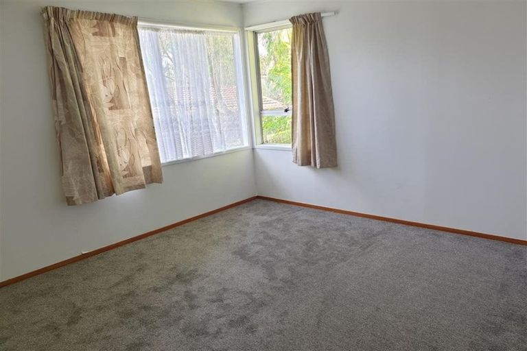 Photo of property in 88 John Downs Drive, Browns Bay, Auckland, 0630