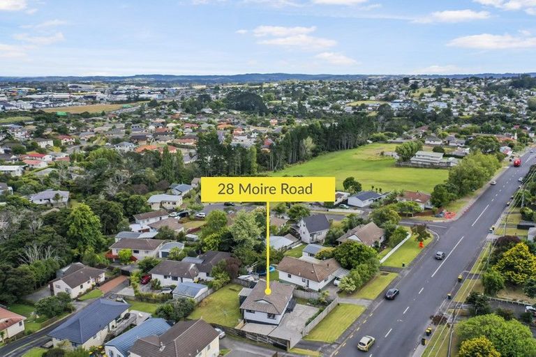 Photo of property in 28 Moire Road, Massey, Auckland, 0614