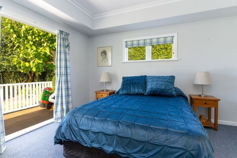 Photo of property in 15 Mcmaster Street, Greytown, 5712