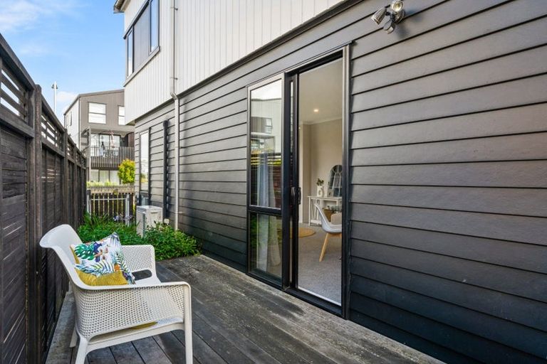 Photo of property in 62 Nugget Avenue, Hobsonville, Auckland, 0616