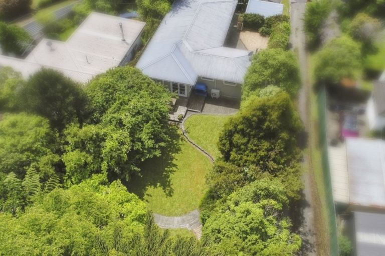 Photo of property in 138 Hine Road, Wainuiomata, Lower Hutt, 5014