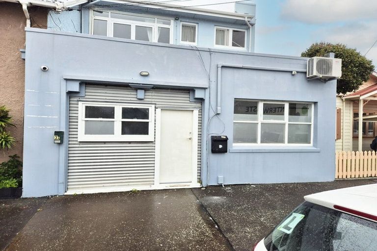 Photo of property in 3 Cruickshank Street, Kilbirnie, Wellington, 6022
