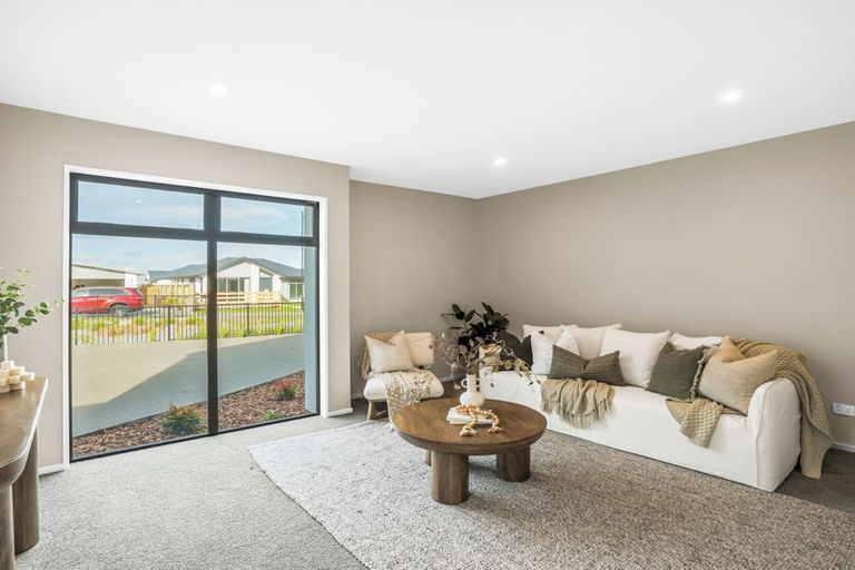 Photo of property in 15 Coney Place, Rolleston, 7614