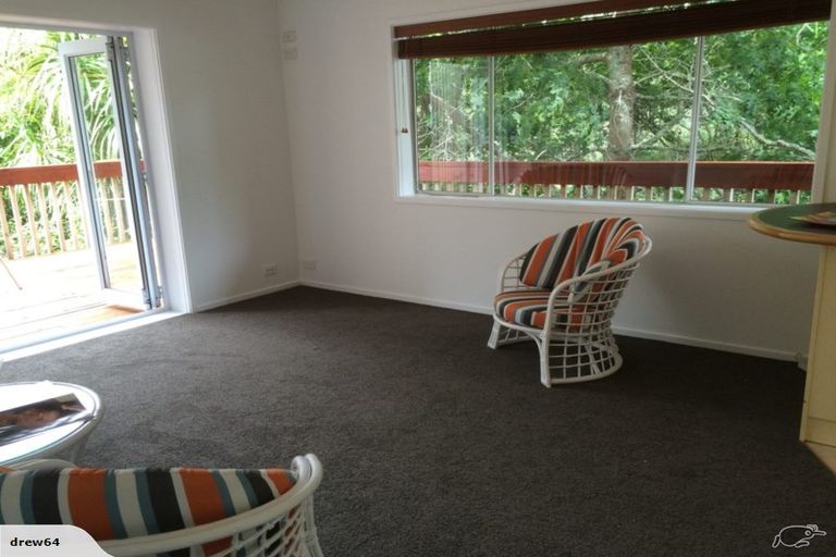 Photo of property in 2/17 Havenwood Place, Birkenhead, Auckland, 0626