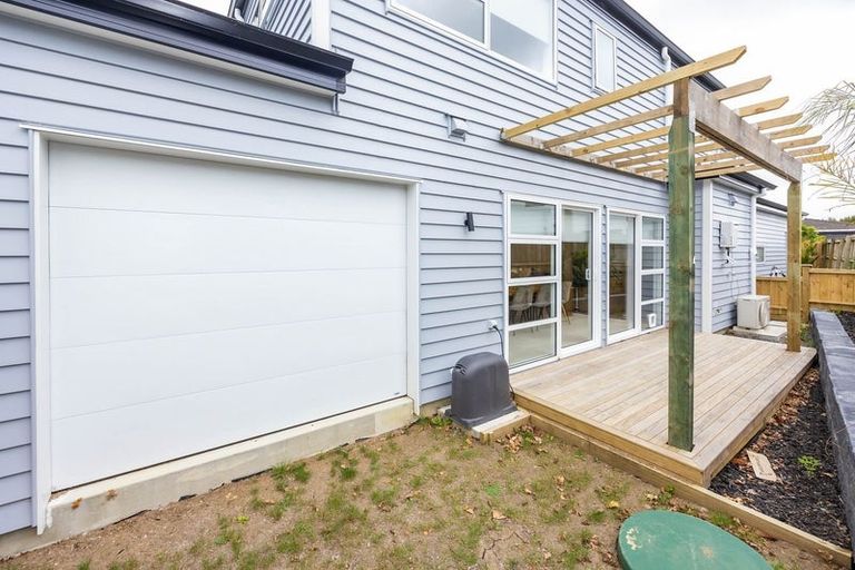 Photo of property in 34 Hellyers Street, Birkdale, Auckland, 0626