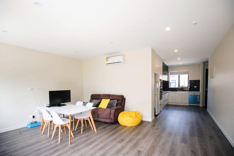 Photo of property in 21b Lumbarda Drive, Kumeu, 0810