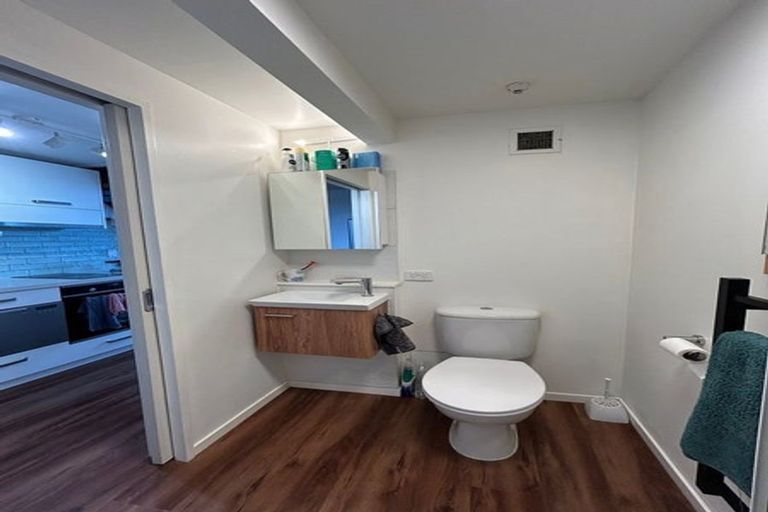 Photo of property in Urbane Apartments, 54/29 Webb Street, Mount Cook, Wellington, 6011