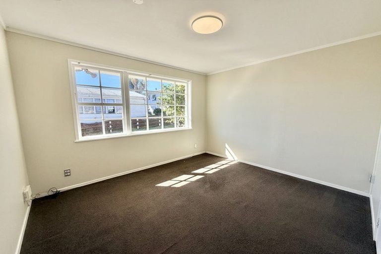 Photo of property in 1/126 Porchester Road, Papakura, 2110