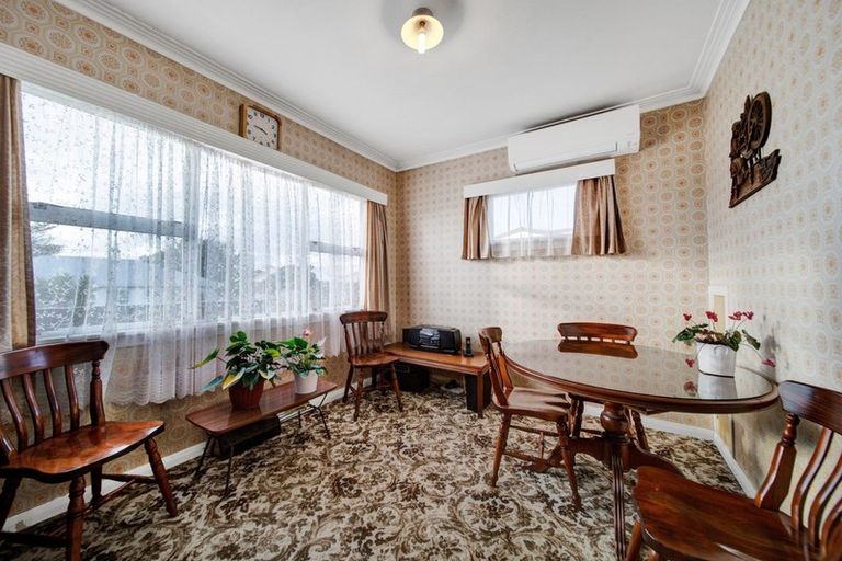 Photo of property in 205 South Road, Spotswood, New Plymouth, 4310