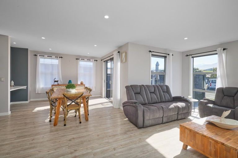 Photo of property in 7 Mcrae Gardens, Kaikoura Flat, Kaikoura, 7371