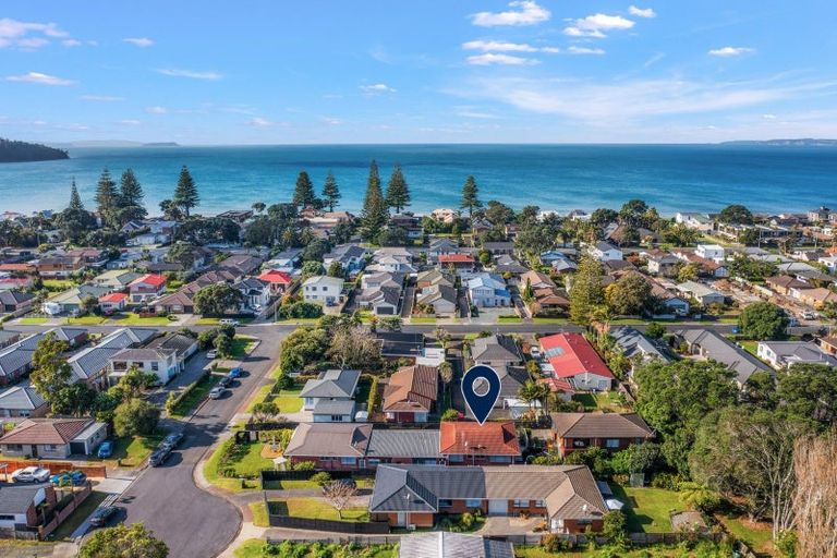 Photo of property in 2/6 Manuka Street, Orewa, 0931