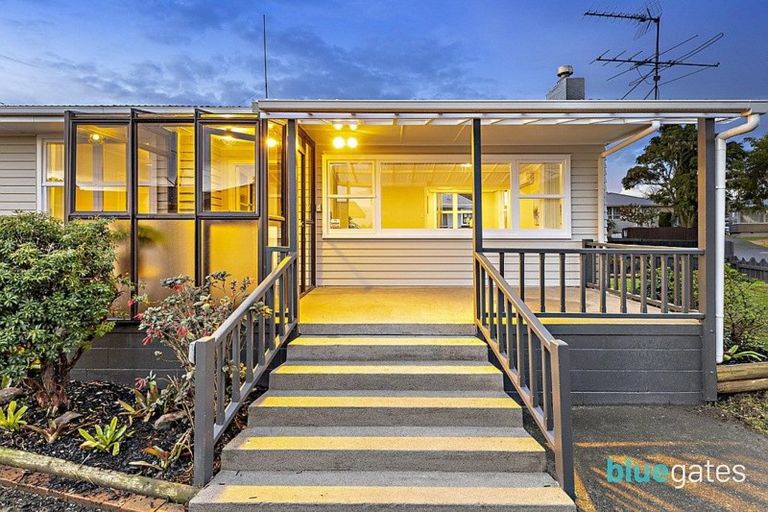 Photo of property in 12 Hywell Place, Manurewa, Auckland, 2102