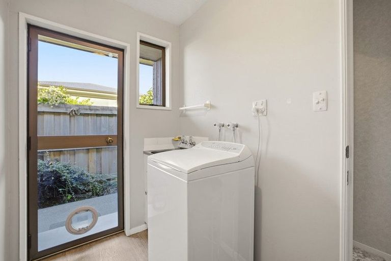Photo of property in 2/31 Waimairi Road, Upper Riccarton, Christchurch, 8041
