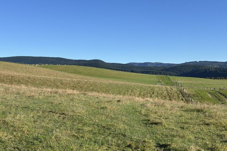 Photo of property in 16 Bay Road, Purakaunui, 9081