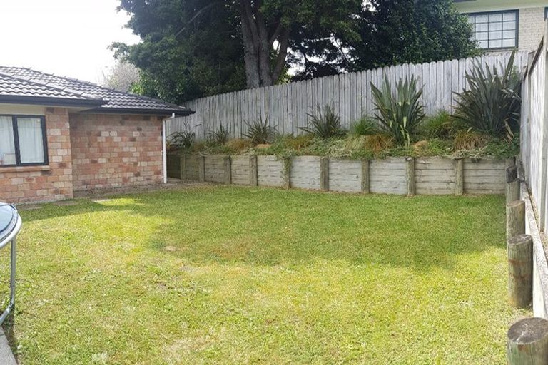 Photo of property in 17 Owens Road, Waiuku, 2123