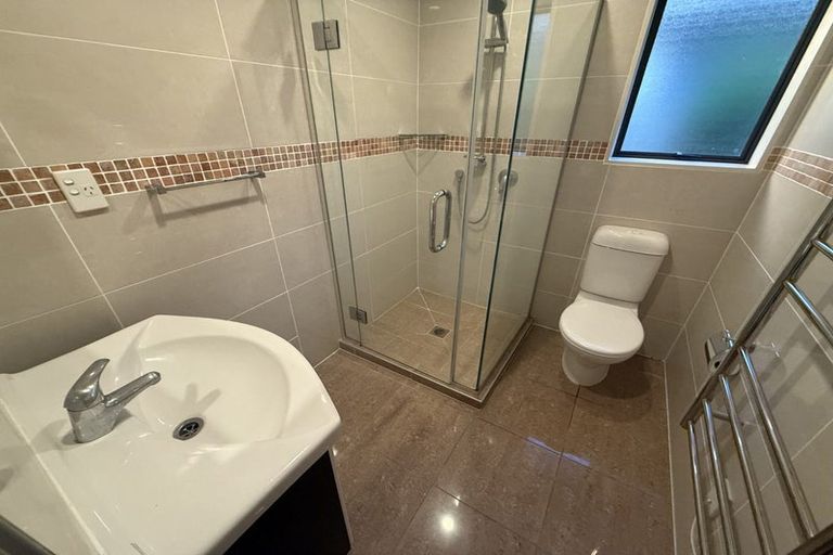 Photo of property in 30 Kestev Drive, Flat Bush, Auckland, 2016