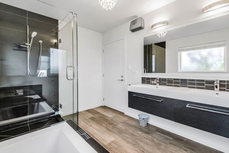 Photo of property in 2 Highworth Crescent, Rolleston, 7615