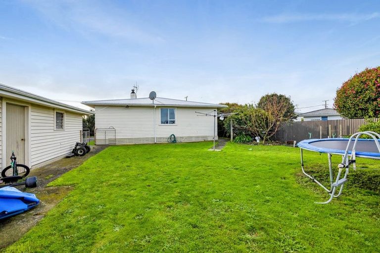 Photo of property in 23 Pacey Avenue, Hawera, 4610