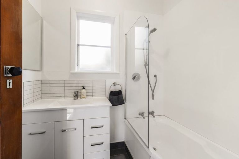 Photo of property in 19 Bankot Crescent, Ngaio, Wellington, 6035