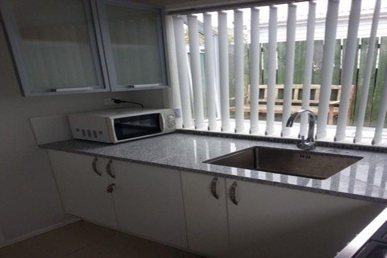 Photo of property in 1/60 Mcleod Road, Te Atatu South, Auckland, 0610