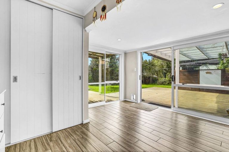 Photo of property in 9 Mccall Place, Opaheke, Papakura, 2113