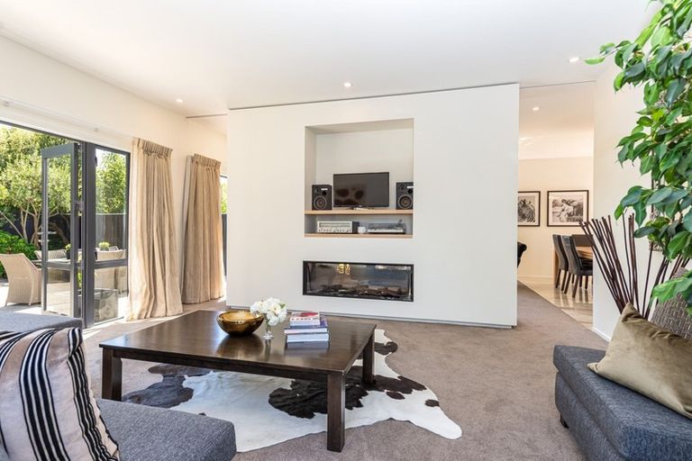 Photo of property in 8 Carnaby Close, St Albans, Christchurch, 8052