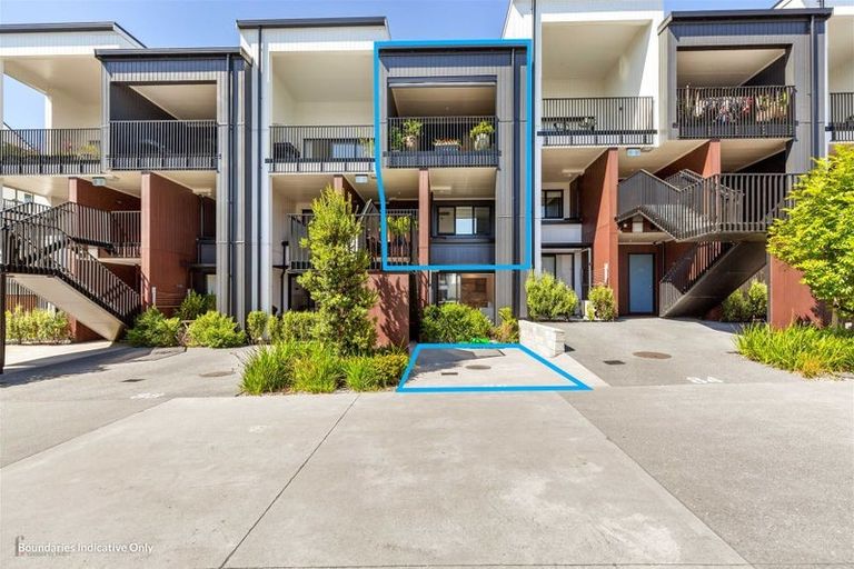 Photo of property in 86 Rangihina Road, Hobsonville, Auckland, 0616