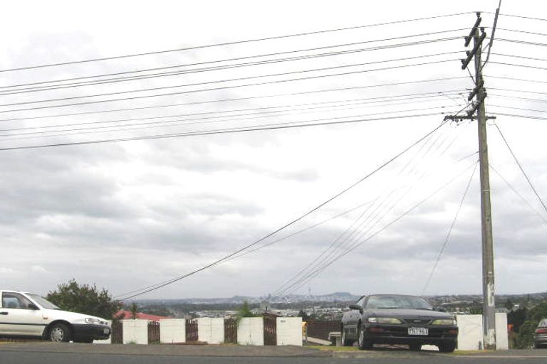 Photo of property in 1/235 Sunset Road, Sunnynook, Auckland, 0632