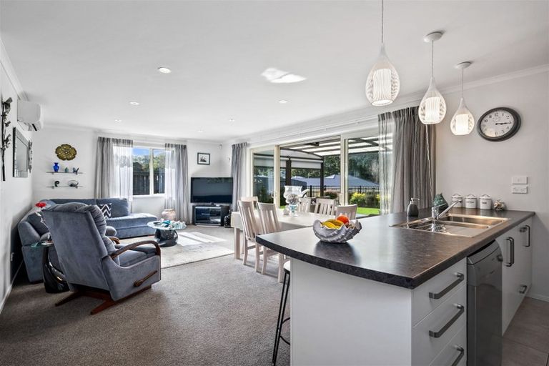 Photo of property in 11 Okari Lane, Te Kamo, Whangarei, 0112