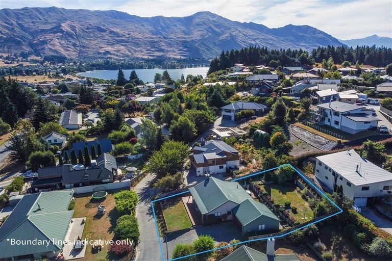 Photo of property in 94 Hedditch Street, Wanaka, 9305