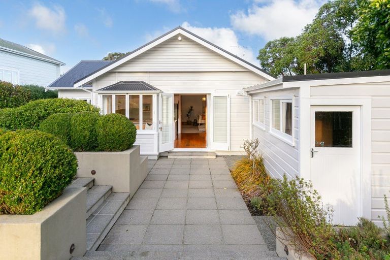 Photo of property in 44 Perth Street, Ngaio, Wellington, 6035