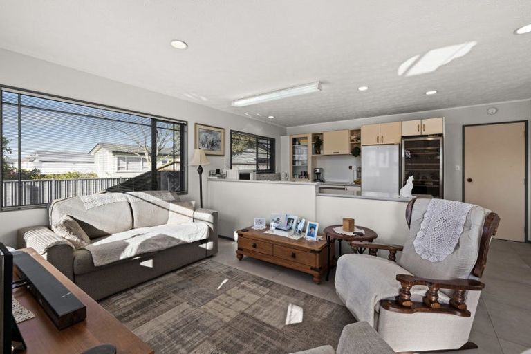 Photo of property in 21 Elbourne Street, Taradale, Napier, 4112