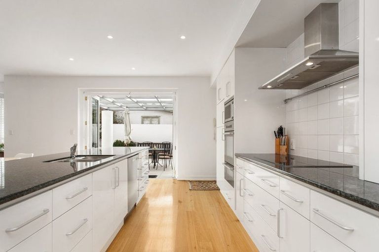 Photo of property in 40 Clissold Street, Merivale, Christchurch, 8014