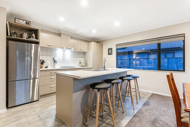 Photo of property in 9 Moonsail Drive, Whitby, Porirua, 5024