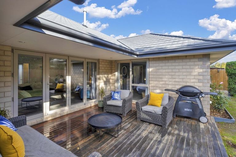 Photo of property in 19 Franklin Drive, Rangiora, 7400