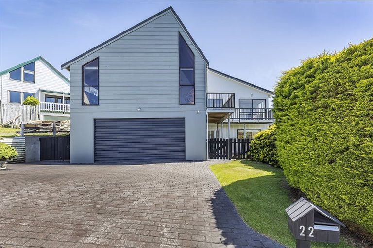Photo of property in 22 Mercury Way, Whitby, Porirua, 5024