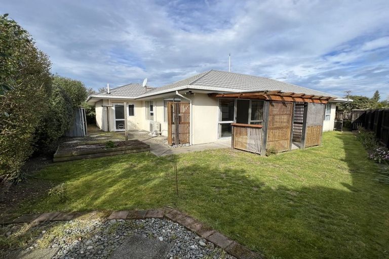 Photo of property in 9a Topham Lane, Hornby, Christchurch, 8042