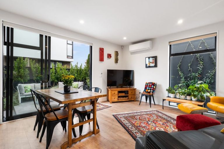 Photo of property in 2/57 Carlton Mill Road, Merivale, Christchurch, 8014