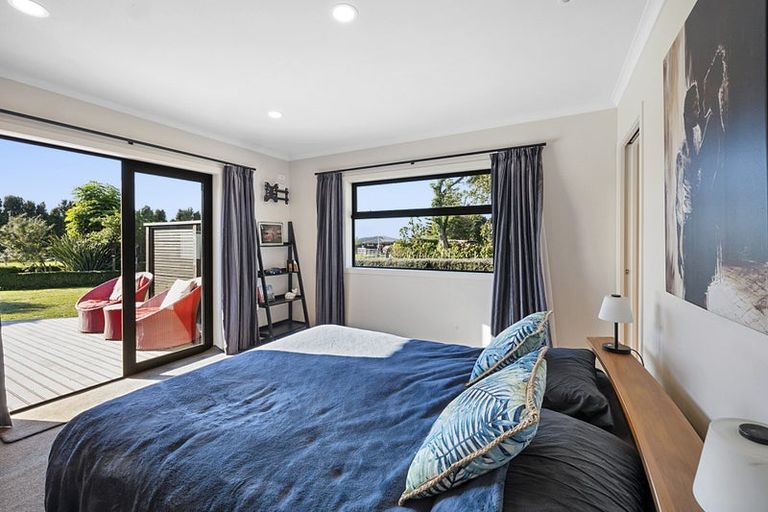 Photo of property in 111 Queens Road, Glen Avon, New Plymouth, 4312