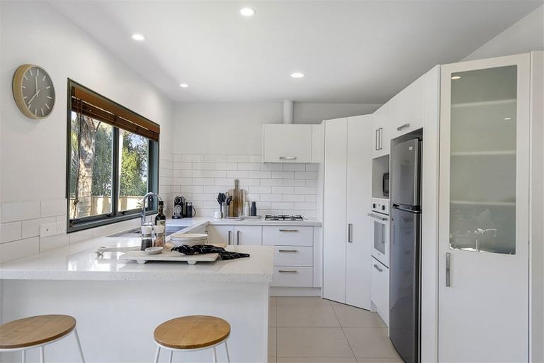 Photo of property in 3/51 Corunna Road, Milford, Auckland, 0620
