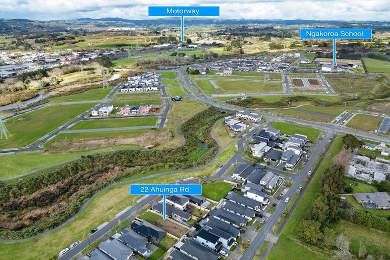 Photo of property in 22 Ahunga Road, Karaka, 2113