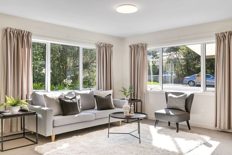 Photo of property in 19u2 Ranui Terrace, Tawa, Wellington, 5028