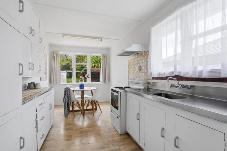 Photo of property in 52 Second Avenue, Avenues, Whangarei, 0110