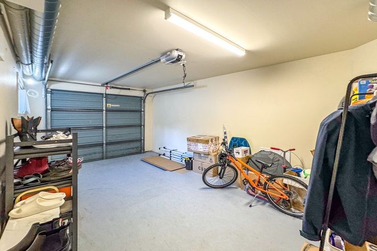 Photo of property in 7/78 Fernhill Way, Oteha, Auckland, 0632