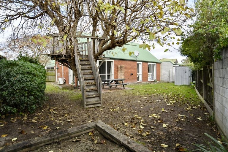 Photo of property in 35 Larch Place, Casebrook, Christchurch, 8051