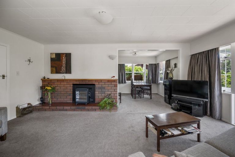 Photo of property in 47a Church Road, Taradale, Napier, 4112
