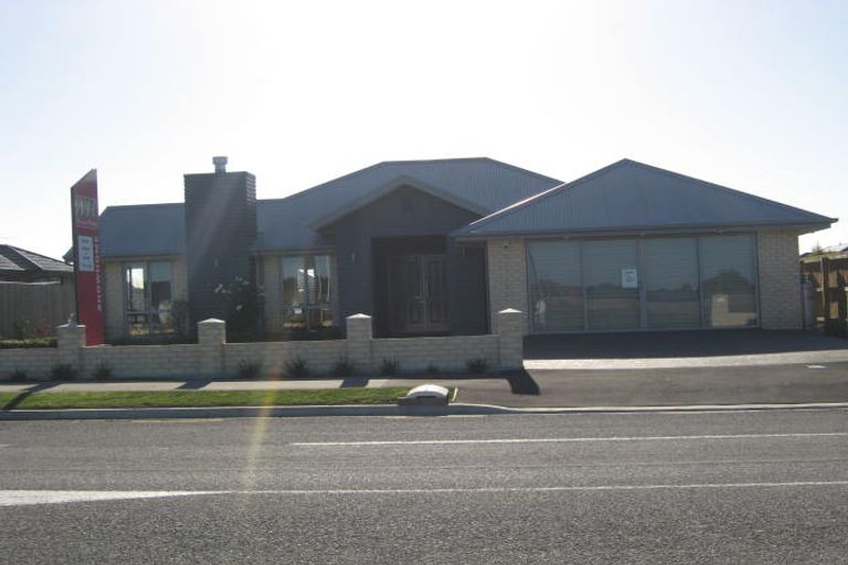 Photo of property in 39 Rolleston Drive, Rolleston, 7614