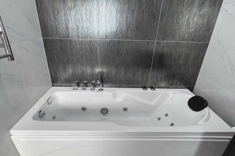 Photo of property in 276a Sturges Road, Henderson, Auckland, 0612